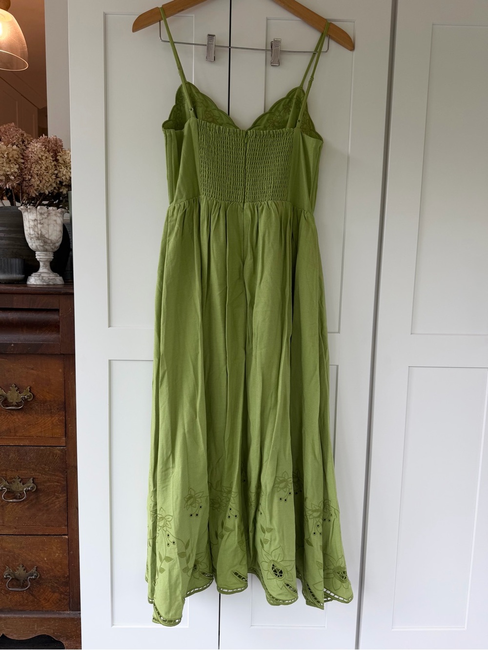 Kaidi Embroidered Midi Dress - Picture 4 of 7